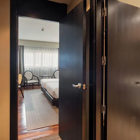 Attica21 Coruna Szálloda 4*