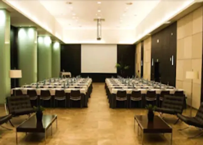 Hotell Attica21 Coruna 4*