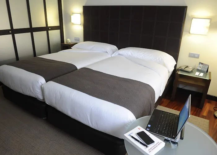 Attica21 Coruna Hotell 4*